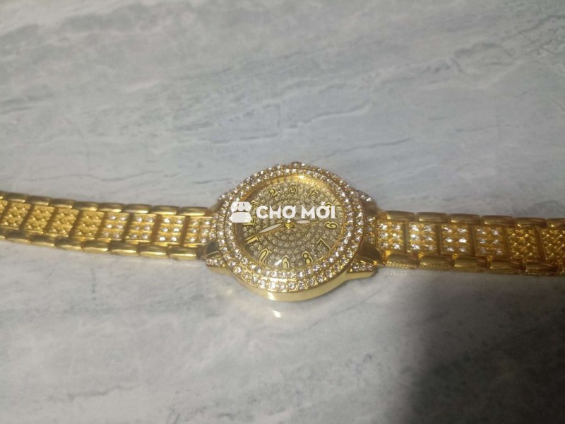 Đồng hồ thời trang kiểu nữ