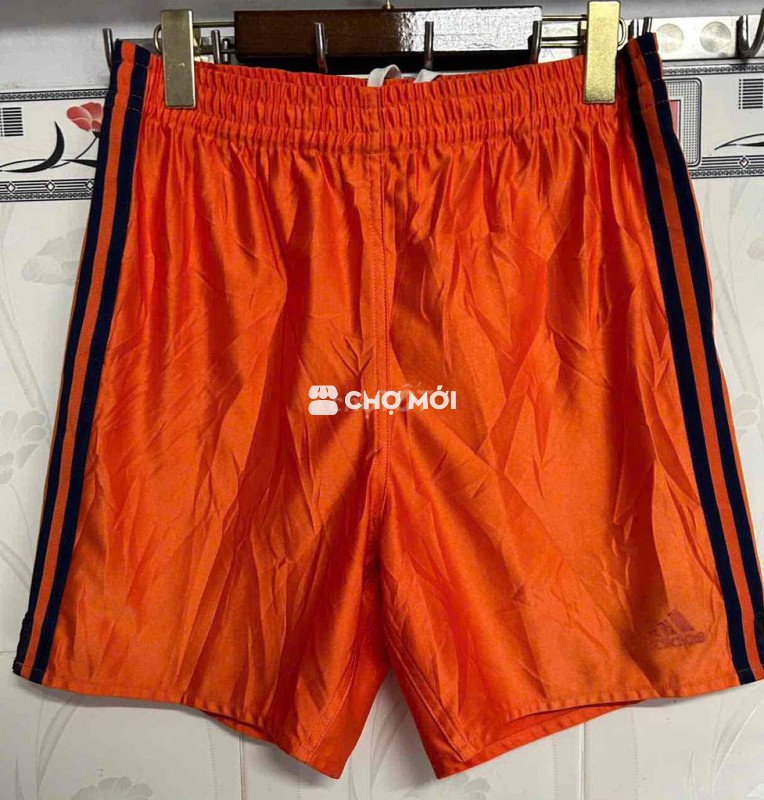 quần thể thao hiệu Adidas chính hãng