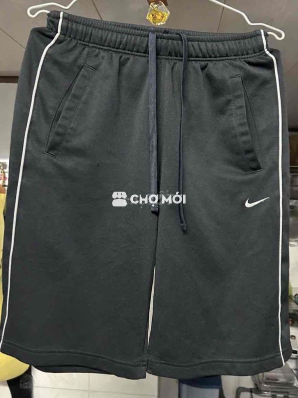 quần thể thao hiệu nike chính hãng