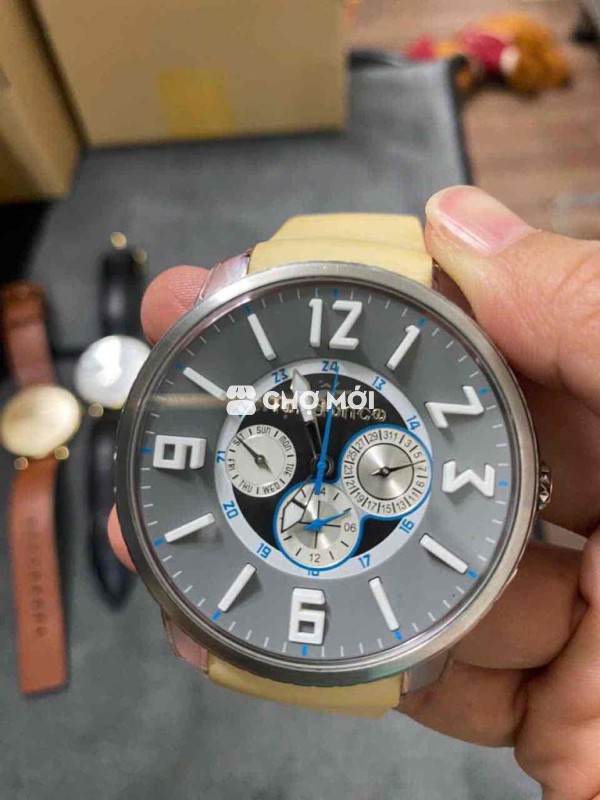 Cần bán đồng hồ Tendence