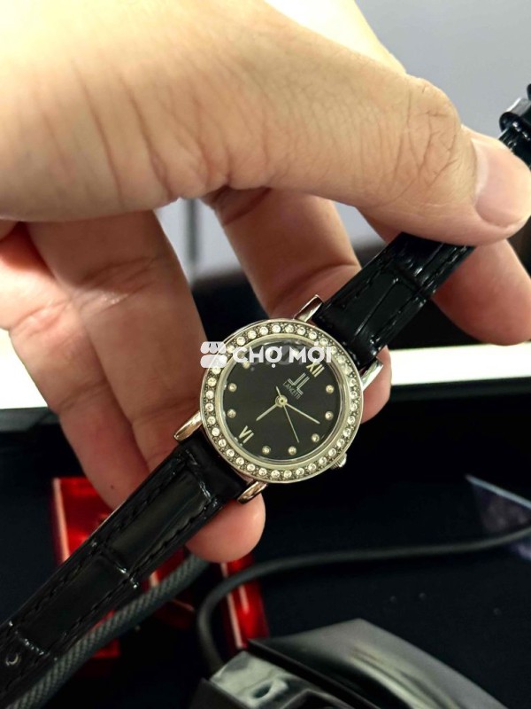 Siêu phẩm đồng hồ nữ đính đá