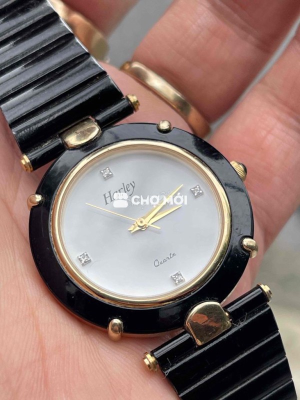 đồng hồ thuỵ sỹ uni sex