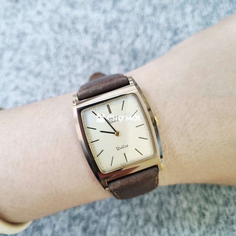 Đồng hồ nam tank đá