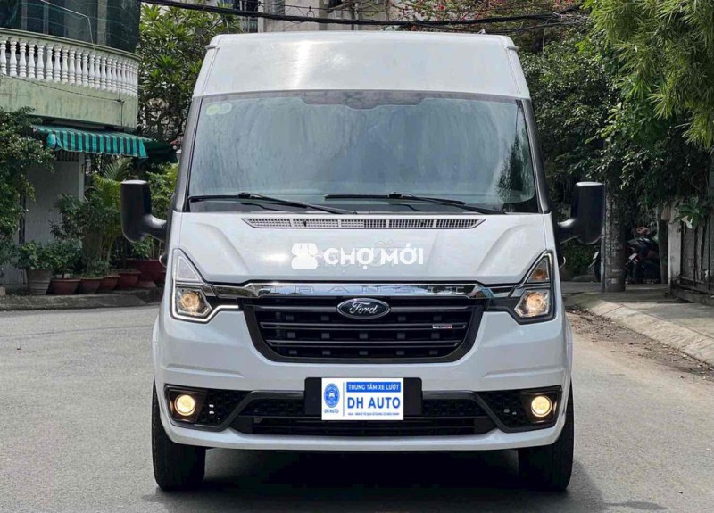Ford Transit VAN 2022 6 chỗ đi được giờ cấm tải