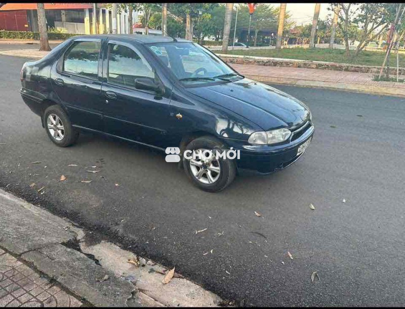 cần bán xe fiat siena  5 chỗ