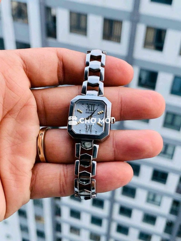 đồng hồ Seiko nữ năng lượng like new zin keng