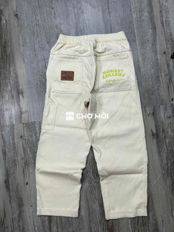 Gu x honest college.   size. 30. 31. 32