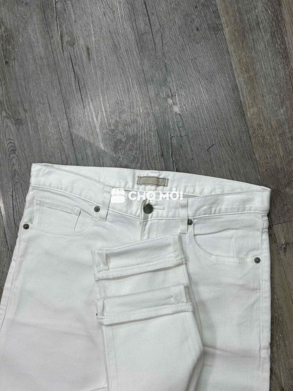 Uni.    Mới tinh       Sz. 30