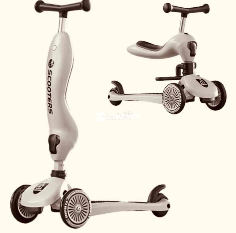 xe chòi chân cho bé