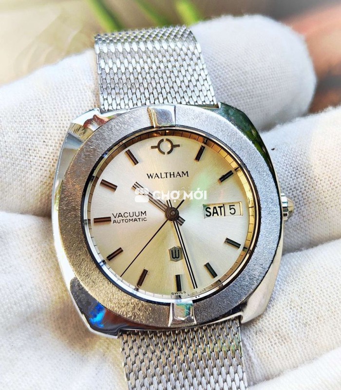 Đồng hồ Thụy Sĩ WALTHAM VACCUN