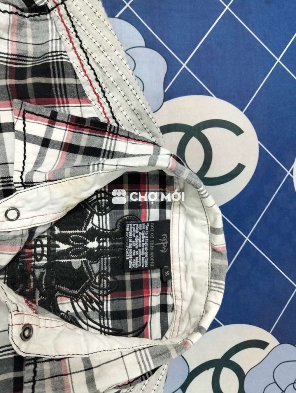 Áo sơ mi nam kẻ caro thêu hoa văn size M