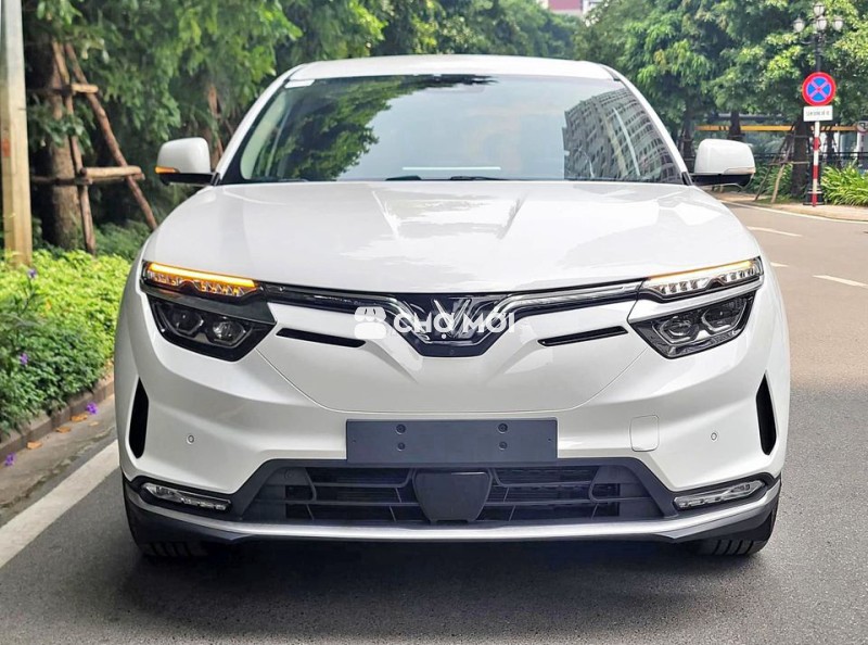 VinFast VF8 2025 - Sẵn Xe, Ưu Đãi Tháng Cận Tết!!