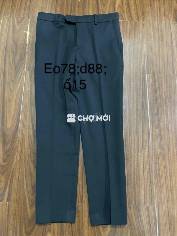 quần kaki mềm size 29 màu đen mới 100%
