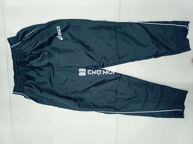 Quần gió Asics xịn chính hãng rất mới size 29/30