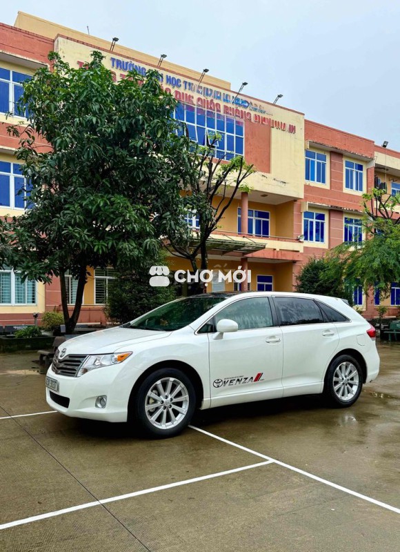 Toyota Venza, xe gia đình cán bộ sử dụng giữ gìn