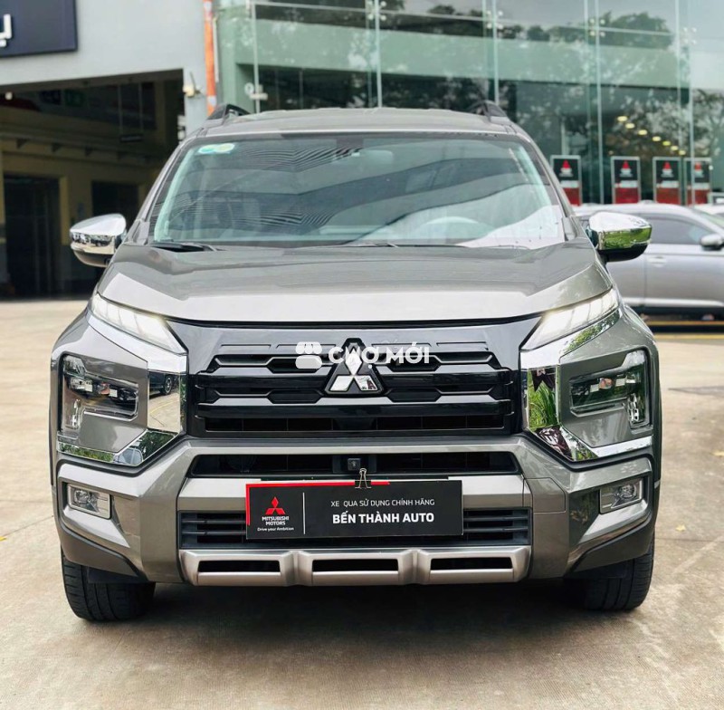 Mitsubishi Xpander Cross 2023 - odo 48000 km