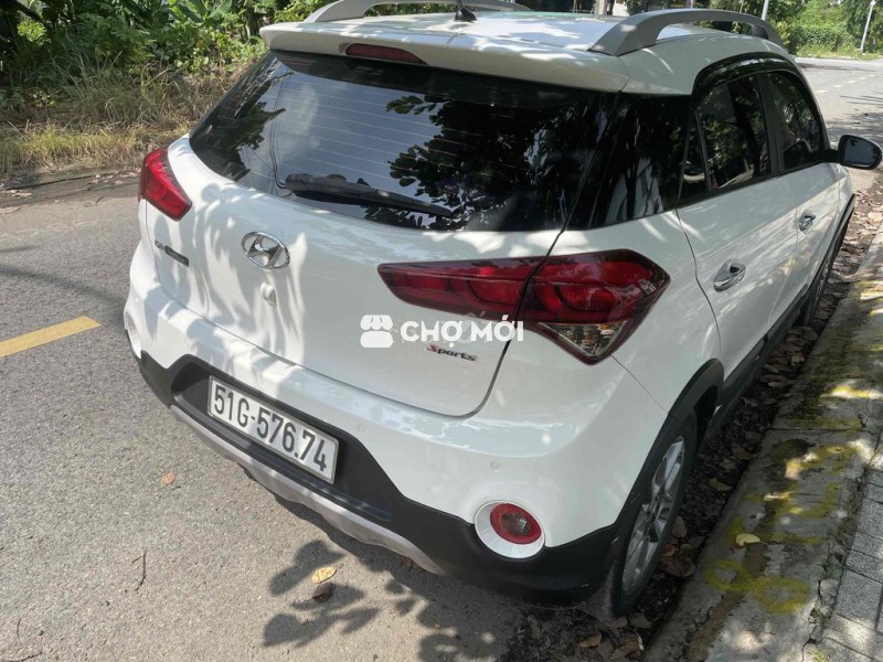 Hyundai i20 2015 Active 1.4 AT - 100000 km