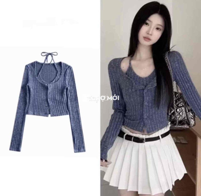 Áo len tay dài kèm yếm bên trong