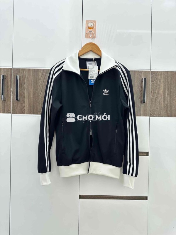 pass áo adidas size S, mới nguyên tag. unisex