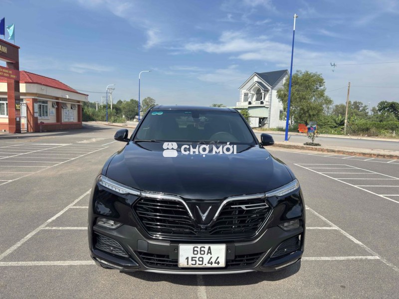 VinFast Lux SA2.0 2021 Plus 2.0 AT - 60 km