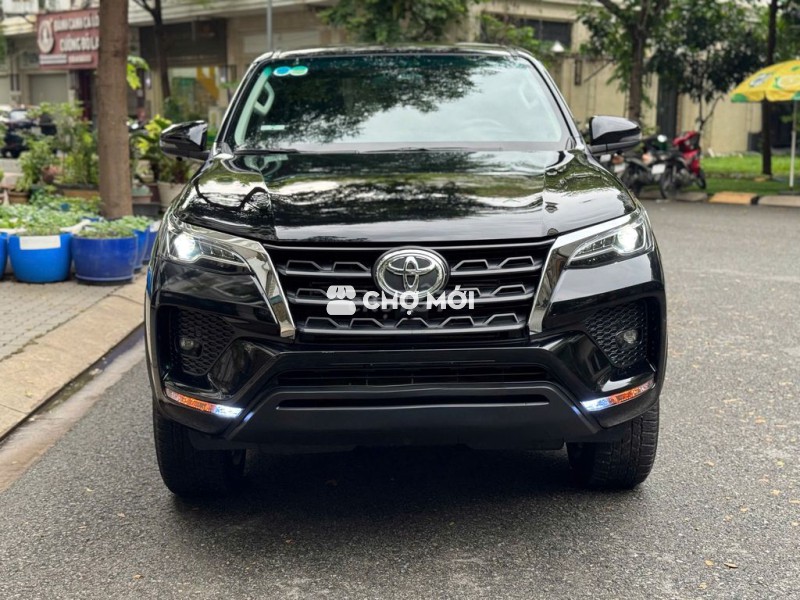 CẦN BÁN NHANH TOYOTA FORTUNER 2.4G AT 2024