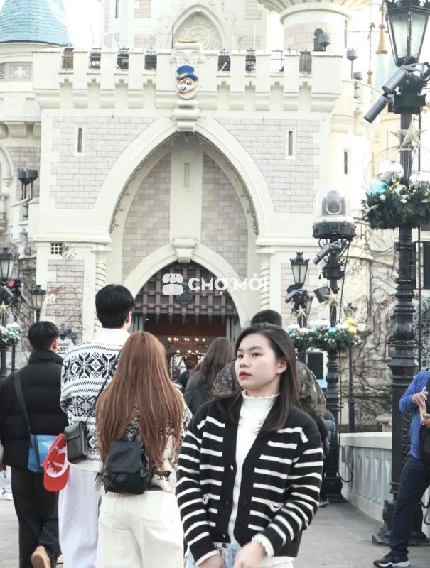 Áo len tay dài H&M sọc đen trắng