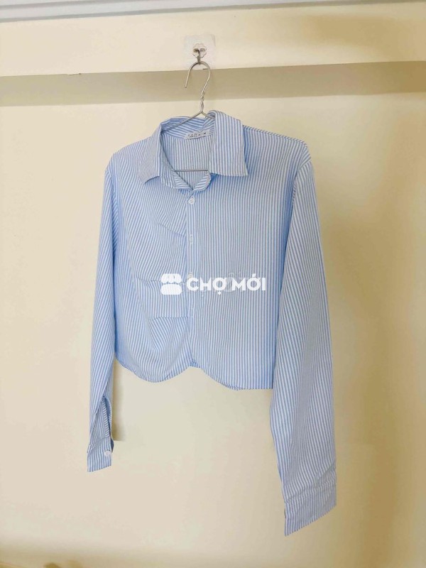 Áo sơ mi kiểu crop top size M