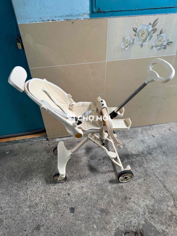 xe đẩy gấp gọn