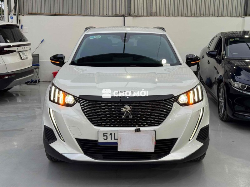 Peugeot 2008 2024 GT Line 1.2 AT - 3600 km