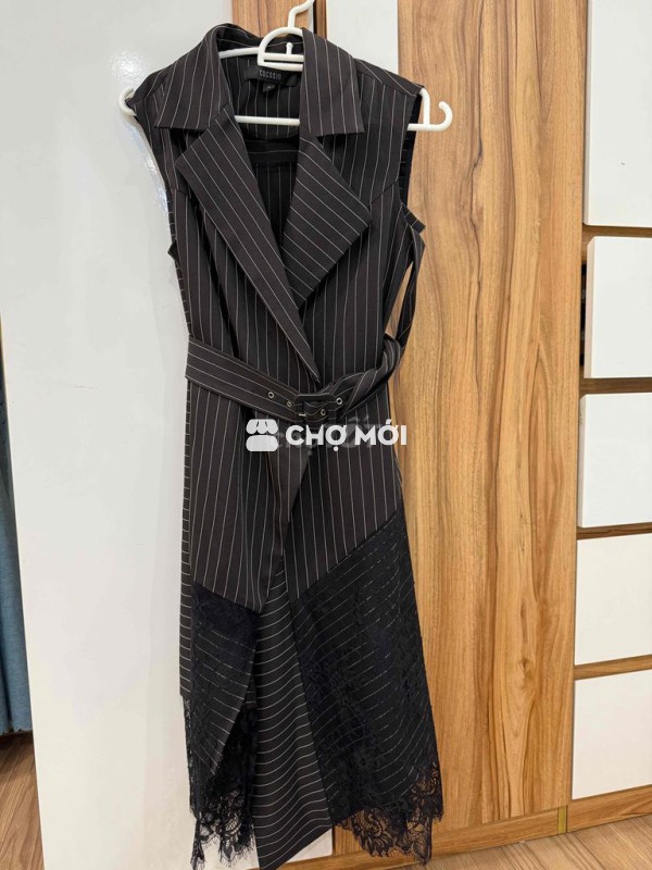 Đầm Cocosin, size S có kèm dây thắt lưng