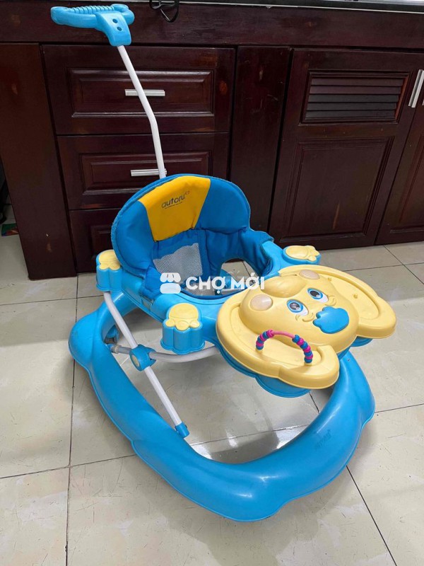 thanh lý xe tròn tập đi cho bé màu xanh