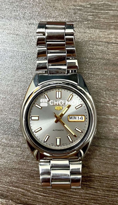 Cần bán đồng hồ như hình