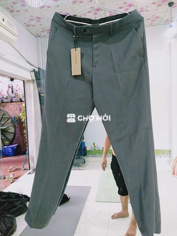 1 Quần tây size 30 31 màu xám