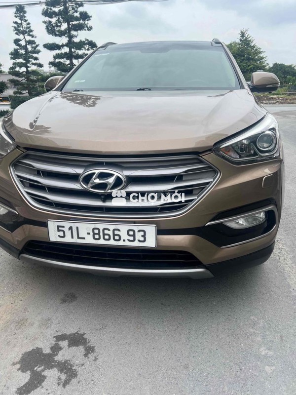Hyundai Santa Fe 2017 2.4 AT 4 WD - 80000 km