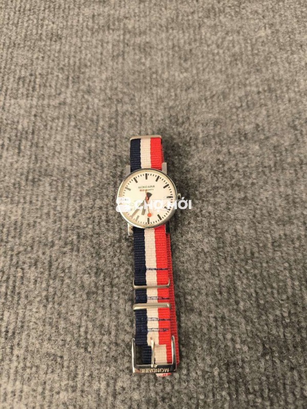 Đồng hồ Mondaine Thụy Sỹ Vải Tròn Trắng