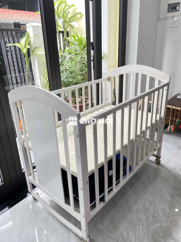 Cũi cho bé sơ sinh