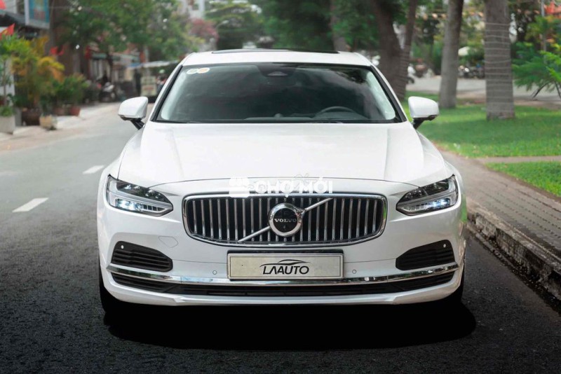 LONG ANH AUTO về Volvo S90 T8 sx2024 siêu lướt