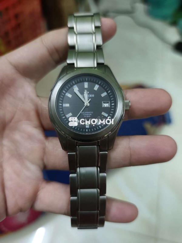 Đồng hồ sola năng lượng italy