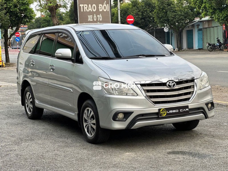 Toyota Innova  2015 G
