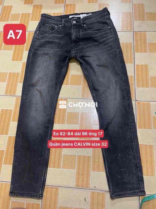 Quan Jean. CALVIN size 32