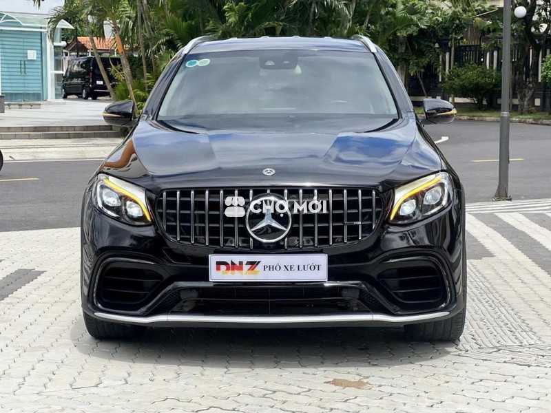 Mercedes GLC250 độ Full GLC63s màu Đen