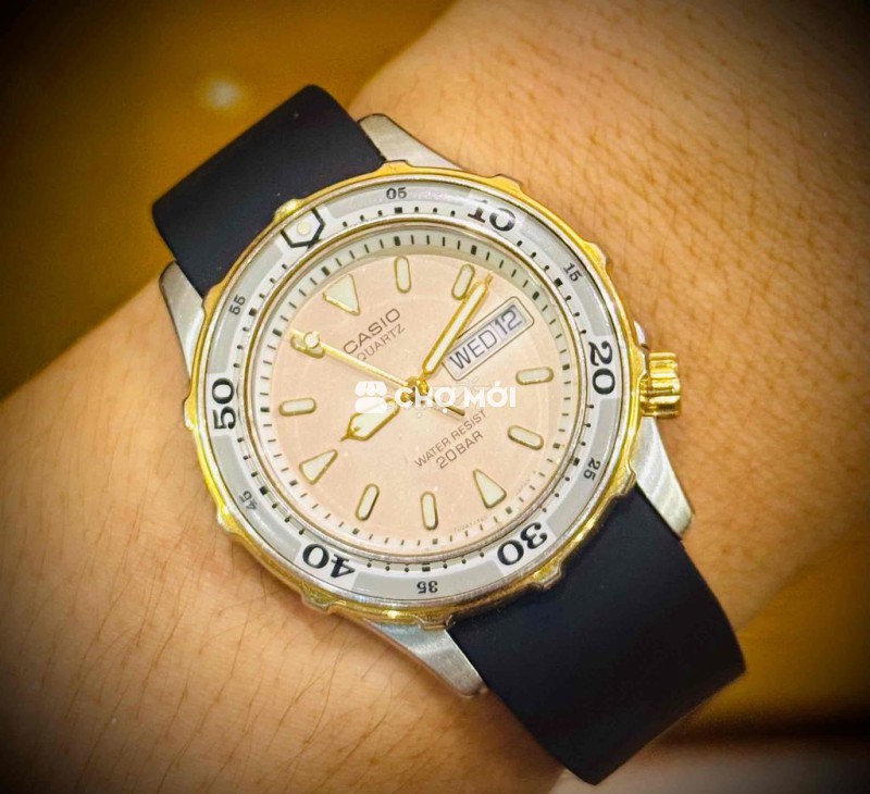 Casio MD 715 form lặn