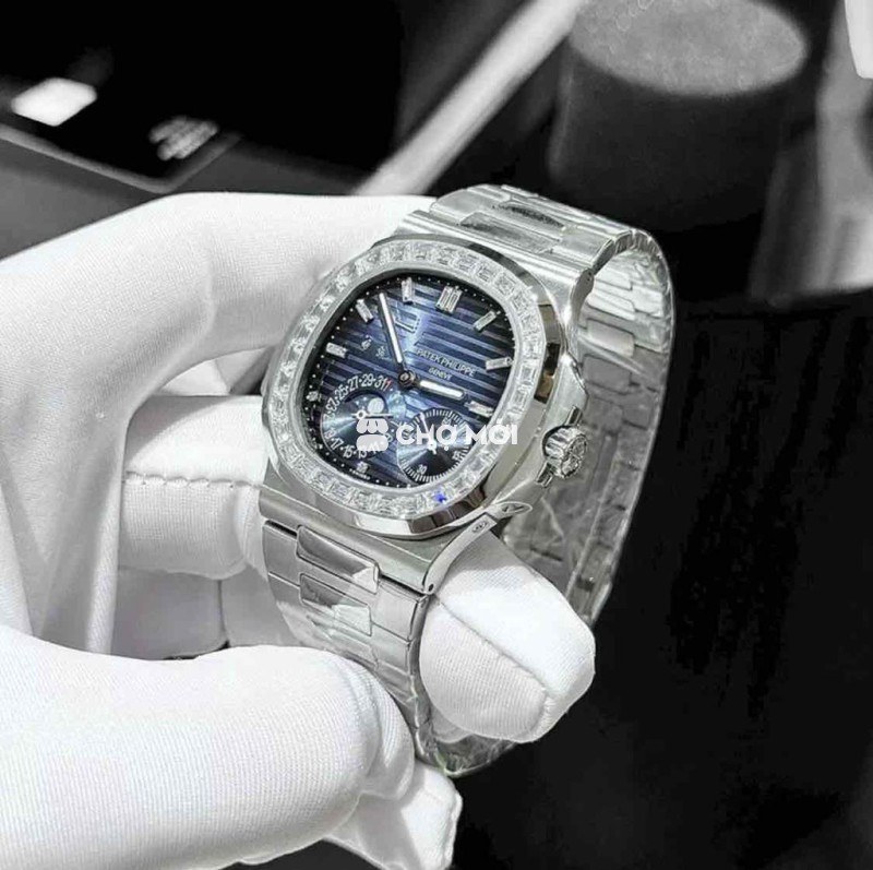 Bán em pp Nautilus 5724 40mm máy Cal 240s Thuỵ Sĩ