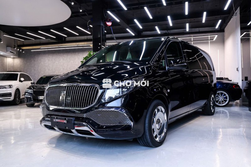 Mercedes Benz V250 Luxury 2023 - 5399 km