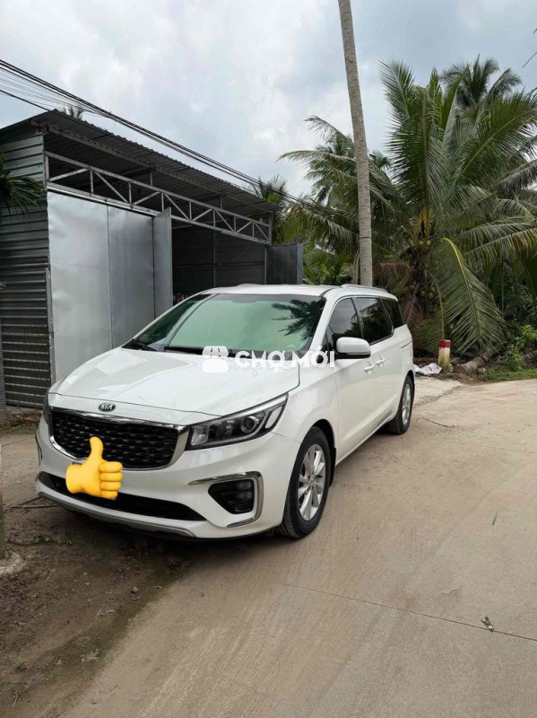 Kia Sedona 2020 2.2 DAT Deluxe - 300000 km