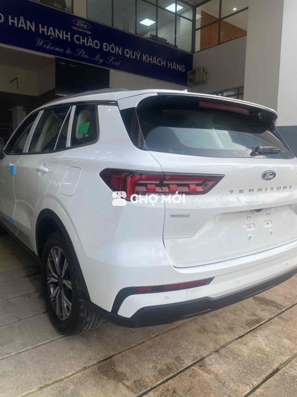 2025 Territory Trend Trắng bank 85%, lãi 7,6%