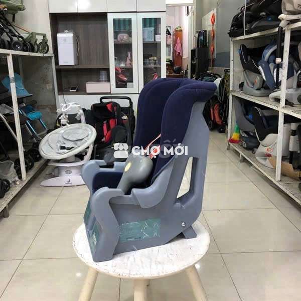 Ghế ô tô cho bé Takata