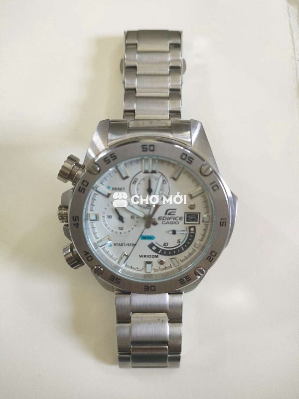 Đồng hồ Casio còn rất mới