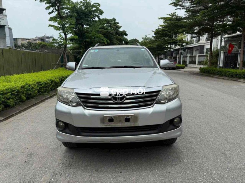 Toyota Fortuner 2013  bản 2.7V 4x2 AT
