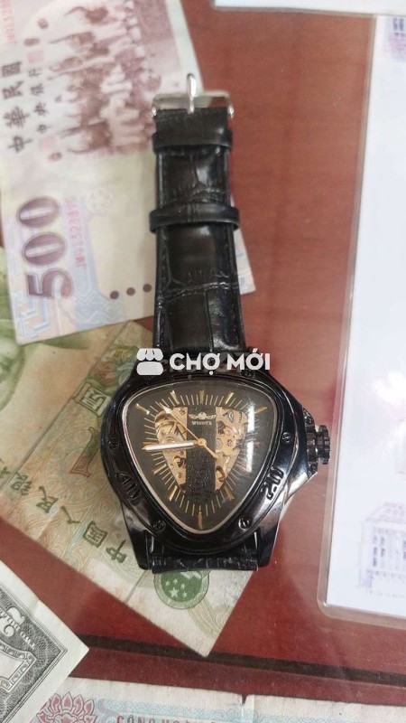 Đồng hồ tự động tam giác thời trang